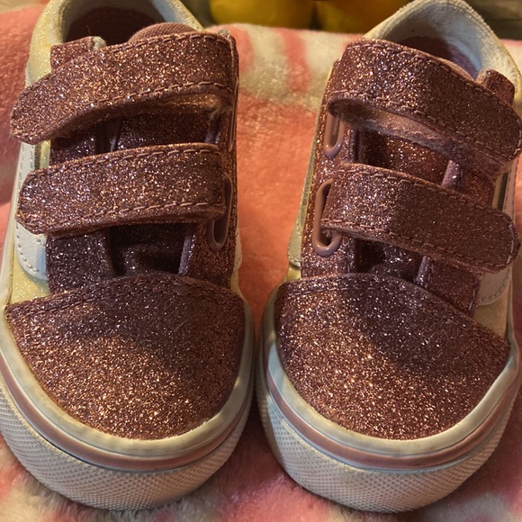 Toddler size 7c girl shoes - Picture 4 of 5